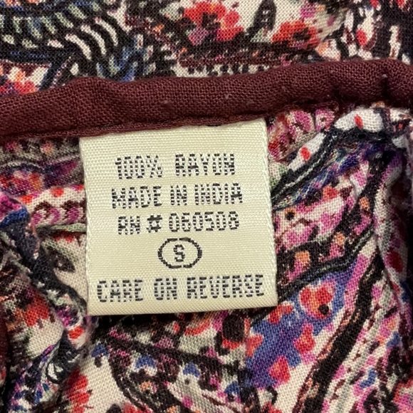 Daytrip Boho Paisley Print with 3/4 bell sleeves - Picture 6 of 7